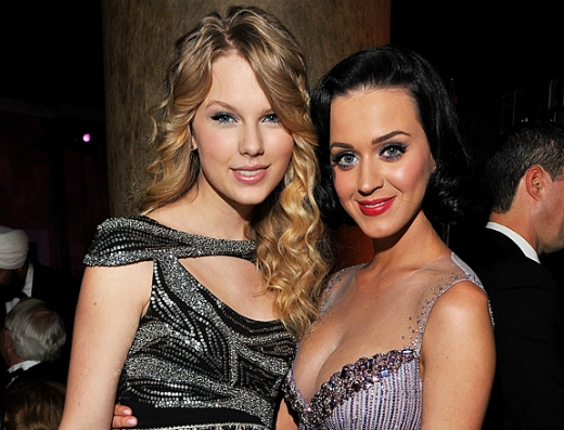 
	
	Taylor và Katy thường gặp gỡ nhau tại các sự kiện.